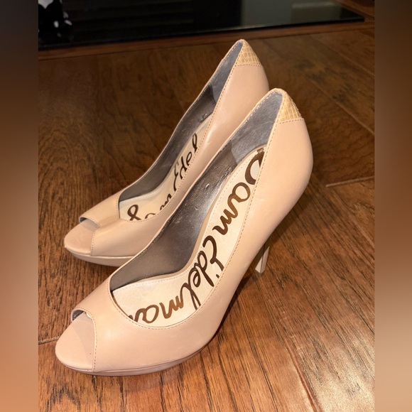 NEW Sam Edelman Nude Peep Toe Stilettos Heels Size 7 - Picture 1 of 8